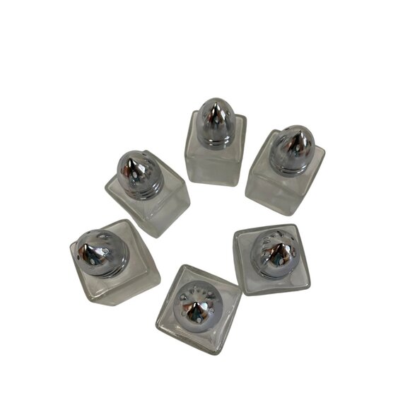 Set Of 6 Vintage Glass Salt‎ & Pepper Shakers With Chrome Dome Lids - Picture 3 of 4